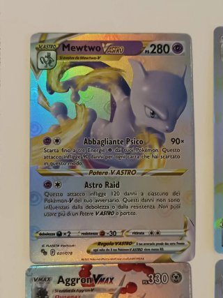 Carte Pokemon vmax vastro lycanroc nuove mai usate