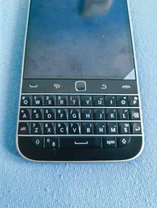 Blackberry Classic Q20 Negro