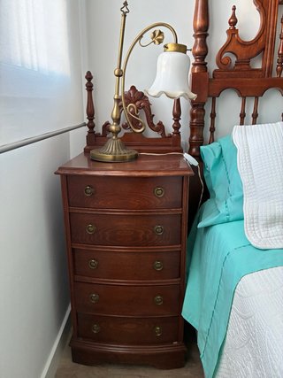Dormitorio completo madera maciza tallada