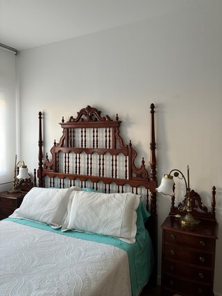 Dormitorio completo madera maciza tallada