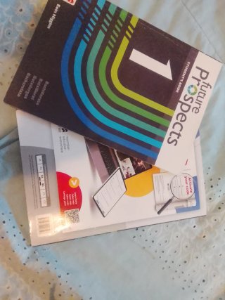 FUTURE PROSPECTS 1 Workbook y Student's App: cu...