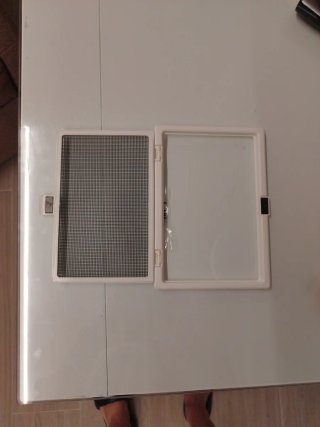 Ventana Mosquitera Blanca