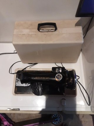 Máquina de coser Alfa