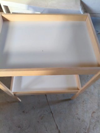 Cambiador de bebé madera y blanco