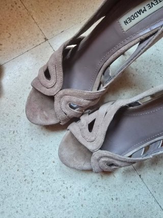 Zapatos de piel Steve Madden talla 7 y 1/3 (38)
