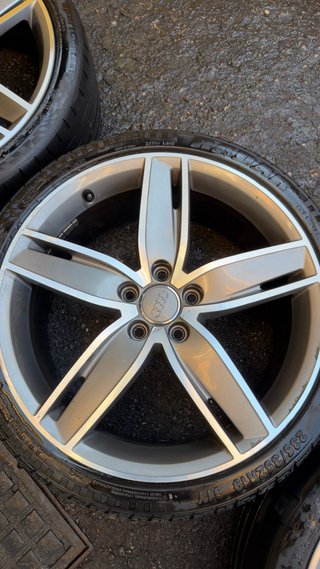 Llantas 19” Audi Originales A3 S3 RS3 OEM