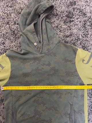 Sudadera Armani Jeans camuflaje verde logo mangas
