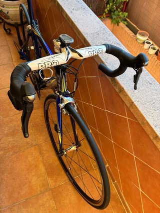 Bicicleta de carretera BH de carbono mejorada