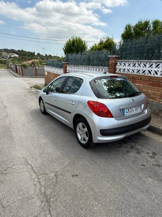 Peugeot 207 2009