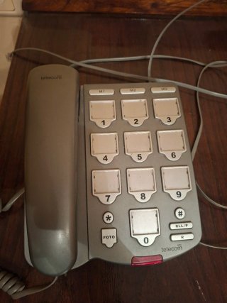 Teléfono fijo Telecom con teclas grandes