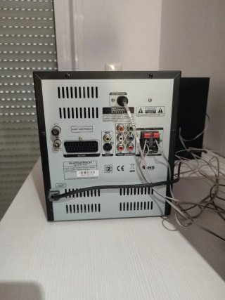 Minicadena Supratech Thalia con altavoces y mando