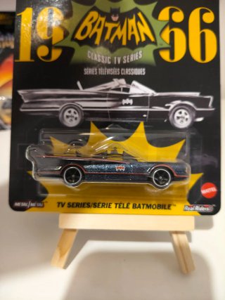 HOT WHEELS PREMIUM BATMOBILE 1966