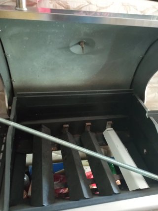 Barbacoa de gas Black+Decker 4 quemadores