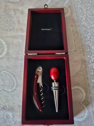 Set apribottiglie e tappo Brandani