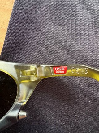 Occhiali da sole Oakley marrone/verde oliva