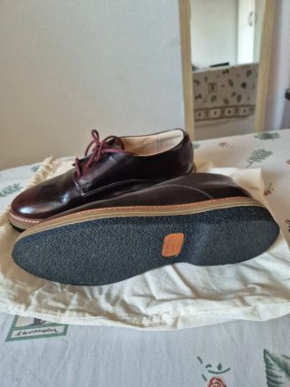 Zapatos burdeos de piel Clarks