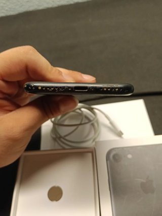 iPhone 7 32GB Negro con Caja y Cargador