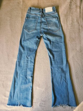 Pantalón Stradivarius 32 skinny azul