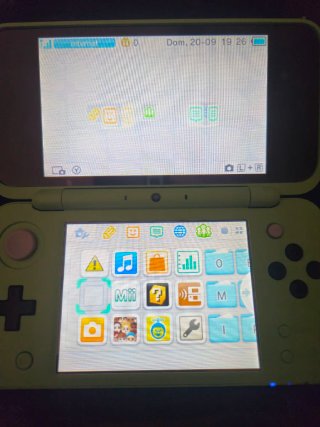 Nintendo 2DS XL Minecraft Creeper Edition