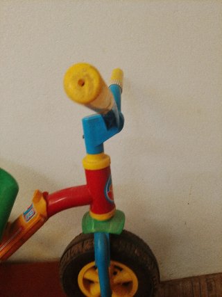 Triciclo infantil años 80