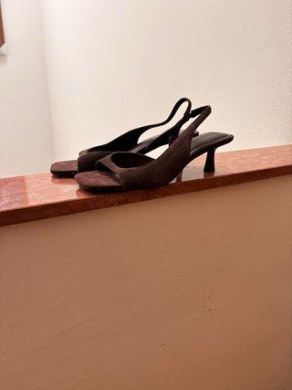 Tacones Stradivarius Marrones.