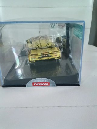 Coche Scalextric Lamborghini GT3 Amarillo