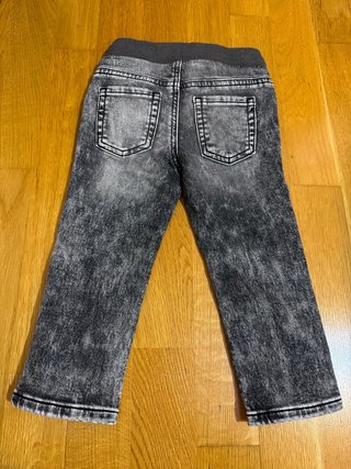 Pantalón niño vaquero desgastado
