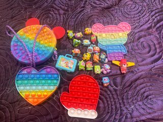 Lote Pop It: Bolso, Corazón, Manopla y Figuras