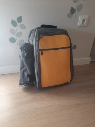 Mochila Kit Camping Gris y Naranja
