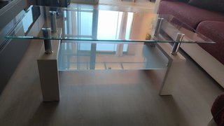 Mesa auxiliar cristal y metal