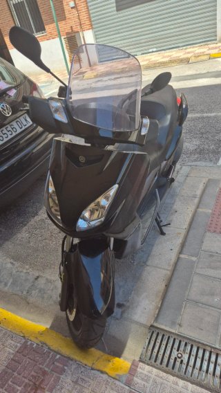 Yamaha Xmax 125 Scooter