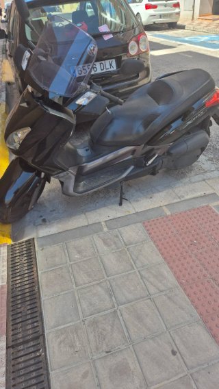 Yamaha Xmax 125 Scooter