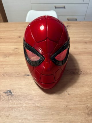 Casco Marvel Legends Iron Spider (Hasbro)