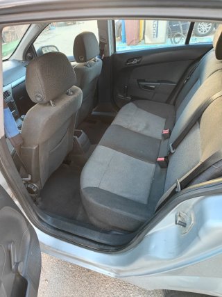 Opel Astra 2004