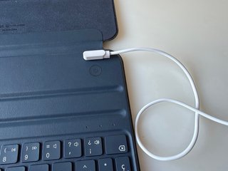 Teclado HOU FY11 para iPad Air y Pro en español