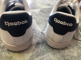 Zapatillas Reebok chico blancas y negras