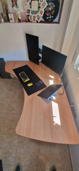 Mesa de despacho curva madera y metal