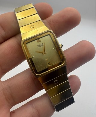 Reloj Citizen Quartz Tank Dorado Vintage