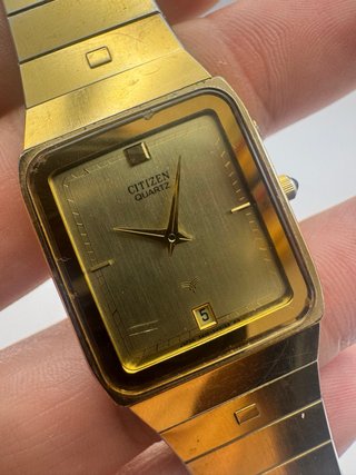 Reloj Citizen Quartz Tank Dorado Vintage