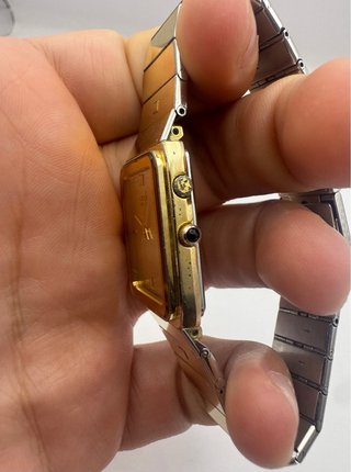 Reloj Citizen Quartz Tank Dorado Vintage
