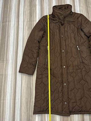 Chaquetón acolchado marrón
