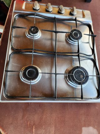 Cocina de gas butano 4 fuegos
