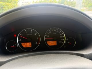 Nissan Pathfinder - PREMIUM- NAVI