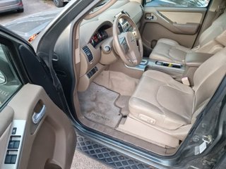Nissan Pathfinder - PREMIUM- NAVI