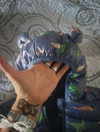 Chaqueta niña dinosaurios con capucha