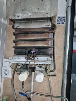 Termo de gas Ariston 11L