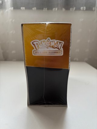 ETB 30 Aniversario Pokémon SELLADA