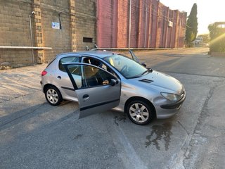✅ PEUGEOT 206