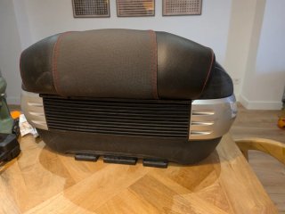 Baúl Sharp moto MP3 50L Piaggio