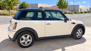 MINI Cooper 2010